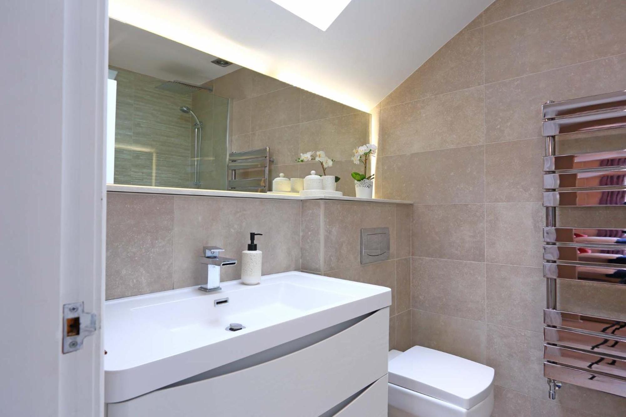 M1, M62, Free Parking, Wifi, 8 Beds, Separate Office 듀스버리 외부 사진